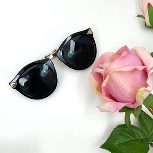 Black Lenses/Gold Metal Frame Sunglasses
